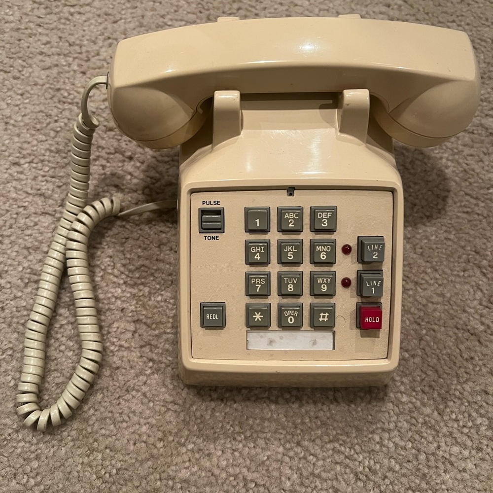 Vintage Radio Shack Push Button Desk Phone